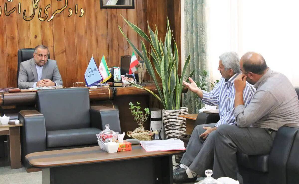 رئیس کل دادگستری گلستان به درخواست ۸۷ نفر از مراجعان در ملاقات مردمی رسیدگی کرد