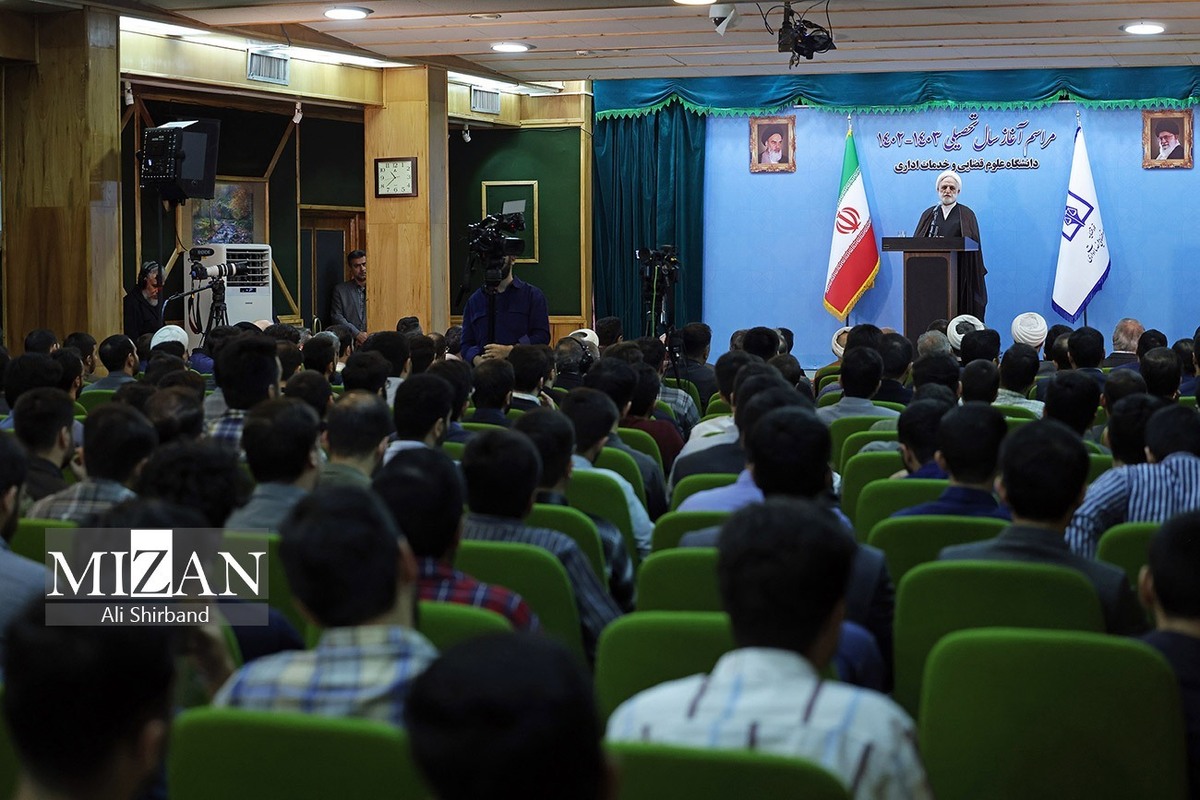 استمرار حضور رئیس قوه قضاییه در جمع‌های دانشگاهی/ حجت‌الاسلام والمسلمین محسنی اژه‌ای: دانشگاه نباید یک فضای بسته باشد/ دانشجو باید بگوید و نقد کند