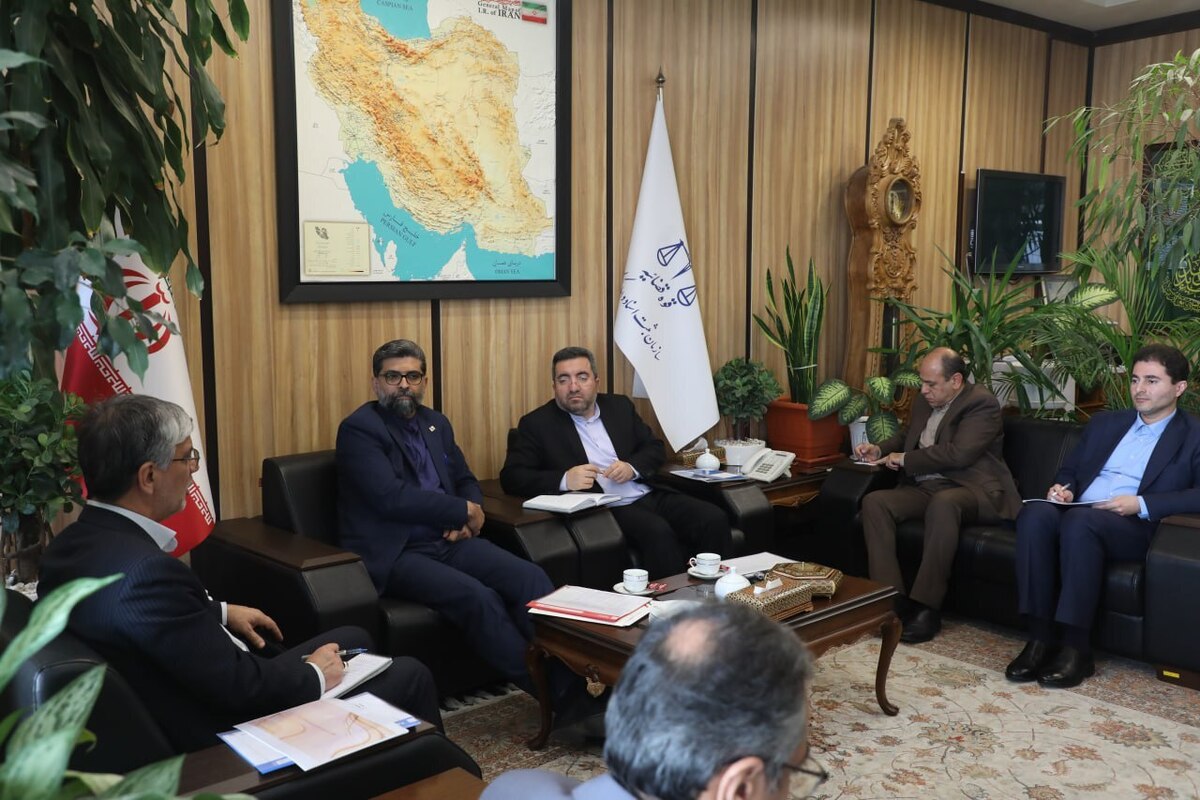 تسهیل مسیر سرمایه گذاران با تسریع صدور اسناد مالکیت شهرک‌های صنعتی از سوی سازمان ثبت / صدور بیش از ۶ هزار سند برای شهرک‌های صنعتی در یک ماهه اخیر