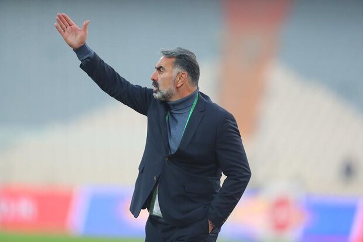 فکری: هوادار مستحق حضور در نیمه بالای جدول است/ صنعت‌نفت فشار خیلی زیادی آورد