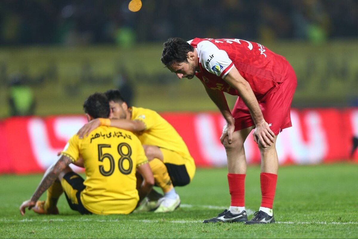 جدول لیگ برتر فوتبال| سپاهان خیال استقلال را راحت کرد/ پرسپولیس دومی را هم از دست داد