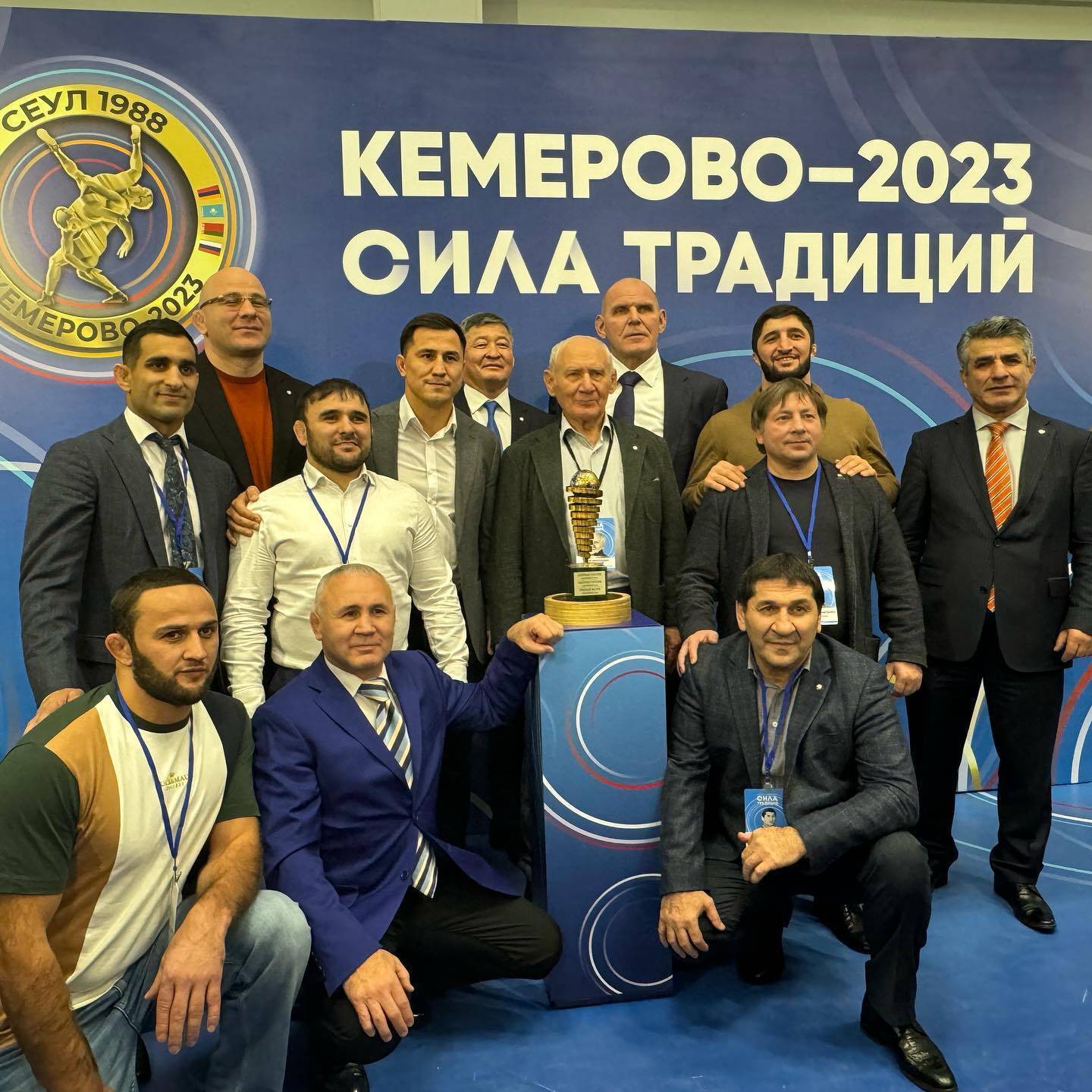 حضور بزرگان کشتی دنیا در مسابقات بین‌المللی قدرت سنت + عکس