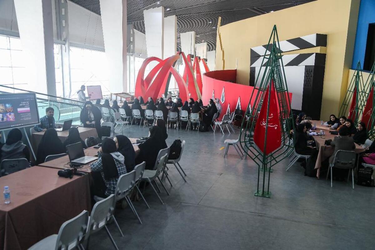 رویداد هنری  انتفاضه هنر سپیدپوشان  ویژه دانشجویان دختر دانشگاه‌های علوم پزشکی کشور