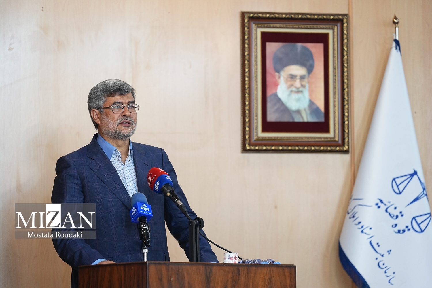 مراسم تحلیف ۱۱۰ نفر از پذیرفته شدگان آزمون سردفتران اسناد رسمی برگزار شد/ بابایی: ابلاغ انتصاب به سردفتری بیش از یک هزار نفر تا پایان دی ماه صادر می‌شود