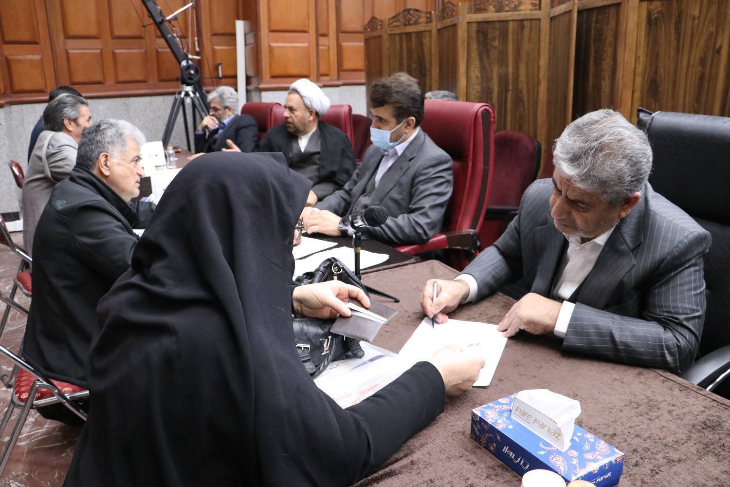 آزادی زندانی بی‌ملاقاتی پس از ۲۰ سال در ملاقات مجازی با رئیس کل دادگستری استان تهران/ القاصی: بازدید میدانی چهار هزار و ۷۹۲ نفر از قضات از زندان‌های استان تهران از ابتدای سال