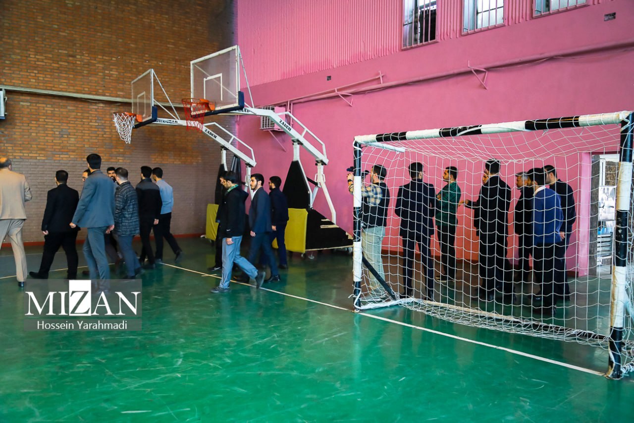 تور دانشجویان دانشگاه علوم قضایی‌ و خدمات اداری از کانون اصلاح‌ و تربیت تهران برگزار شد