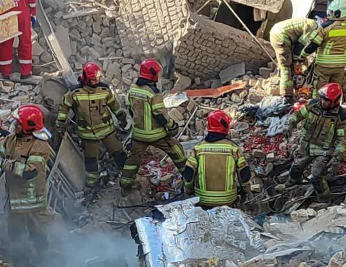 انفجار در فردیس؛ ۲ کشته و تخریب کامل ۳ ساختمان