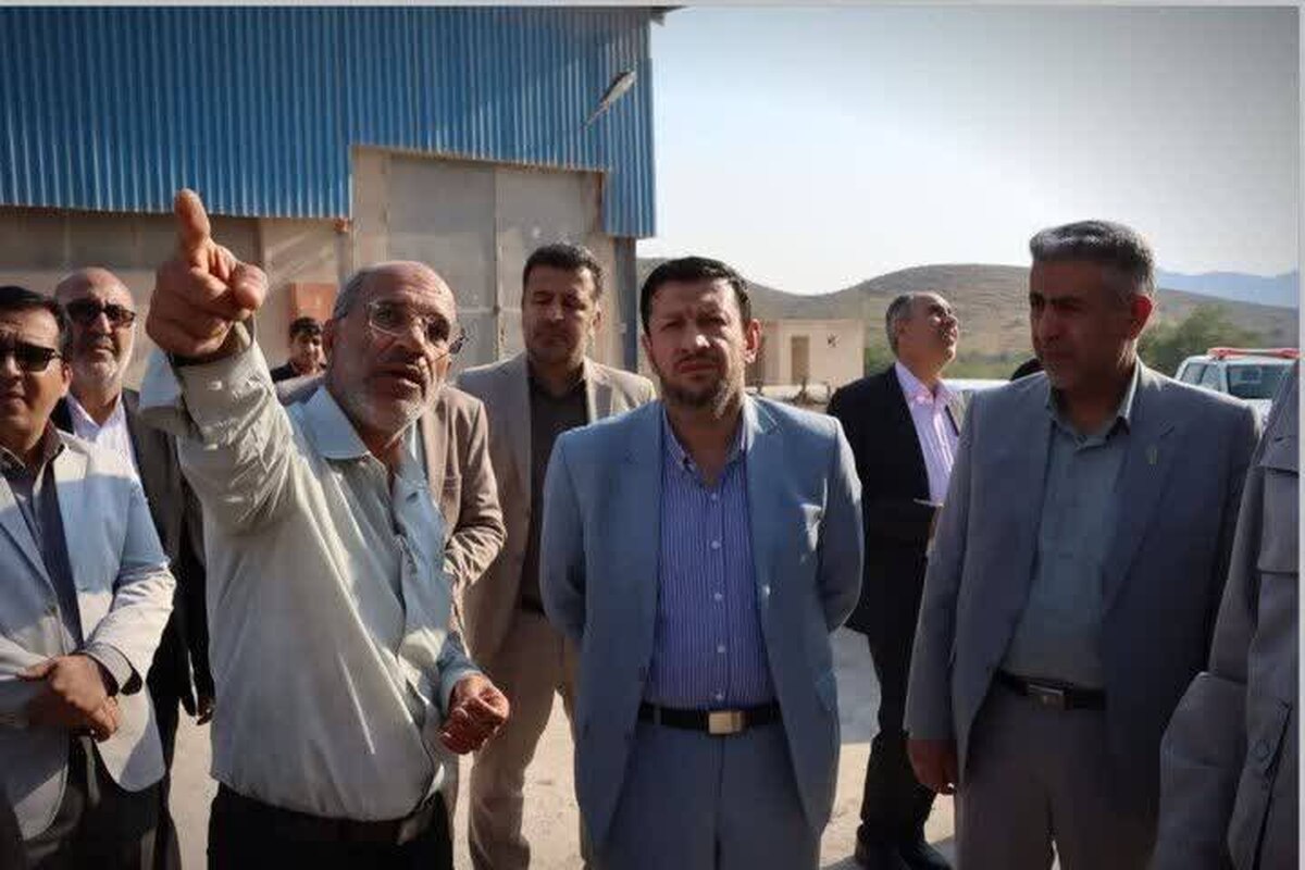 رئیس‌کل دادگستری استان بوشهر از کارخانه سیمان‌ مند و آهک هیدراته شهرستان دشتی بازدید کرد