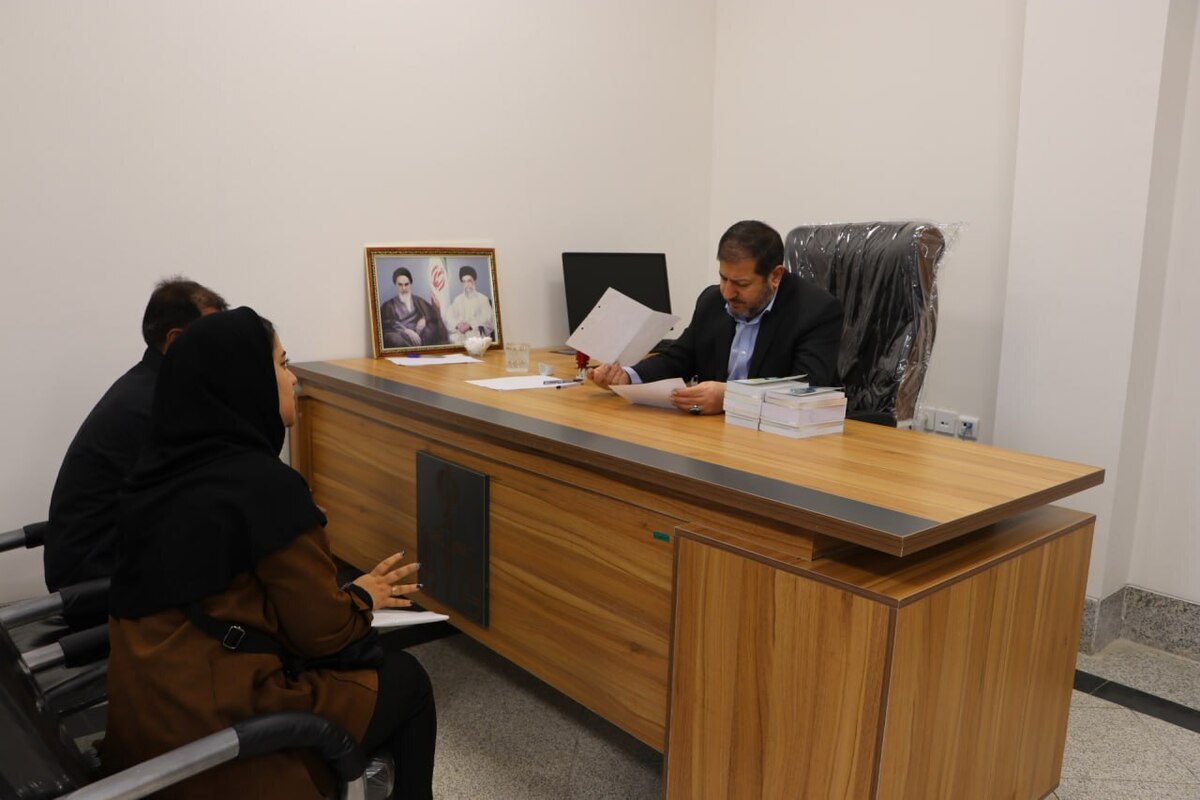 رئیس‌کل دادگستری استان ایلام به درخواست‌های حقوقی و قضایی ۹۲ نفر از مراجعان رسیدگی کرد