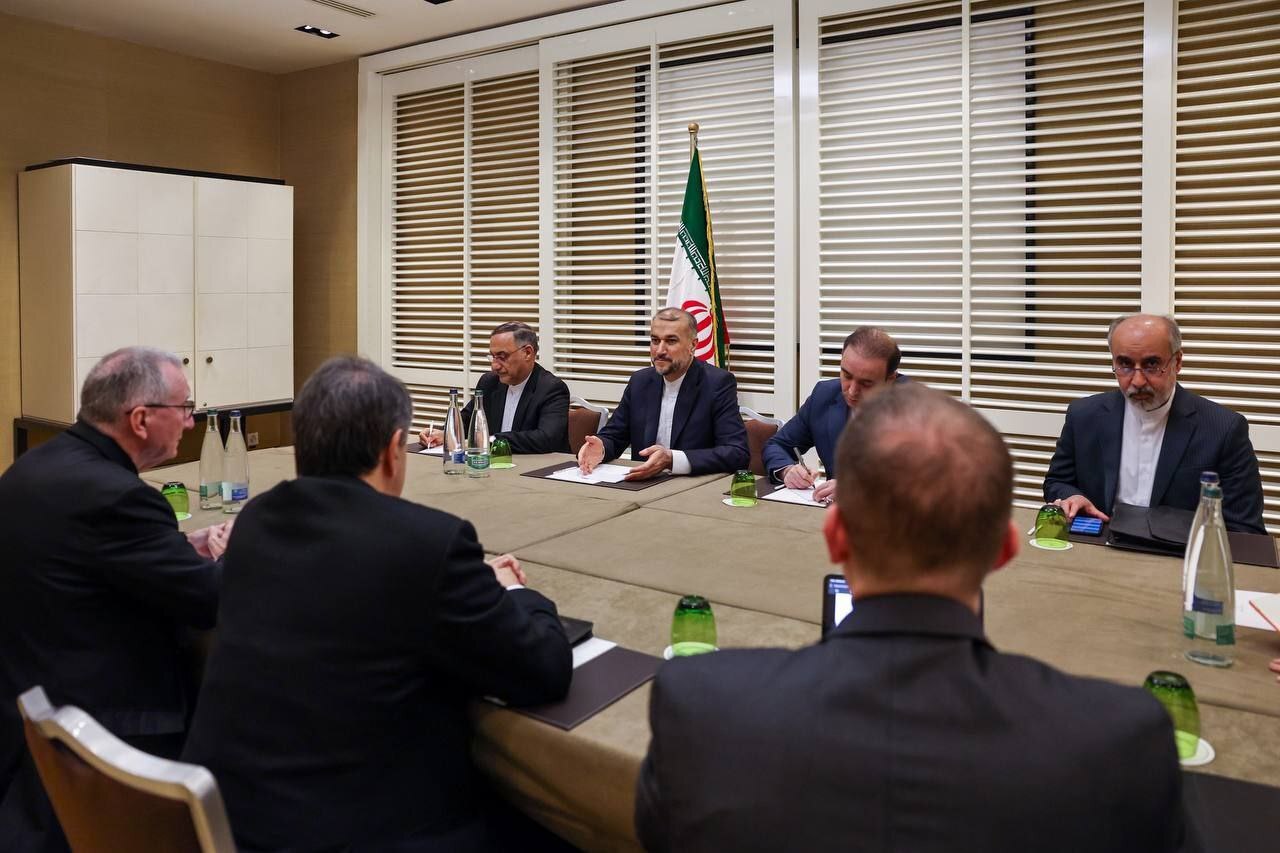 امیرعبداللهیان و بنفرحان بر روند مثبت روابط دوجانبه تاکید کردند امیرعبداللهیان و بنفرحان بر روند مثبت روابط دوجانبه تاکید کردند