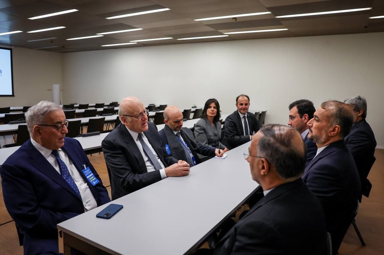 امیرعبداللهیان و بنفرحان بر روند مثبت روابط دوجانبه تاکید کردند امیرعبداللهیان و بنفرحان بر روند مثبت روابط دوجانبه تاکید کردند