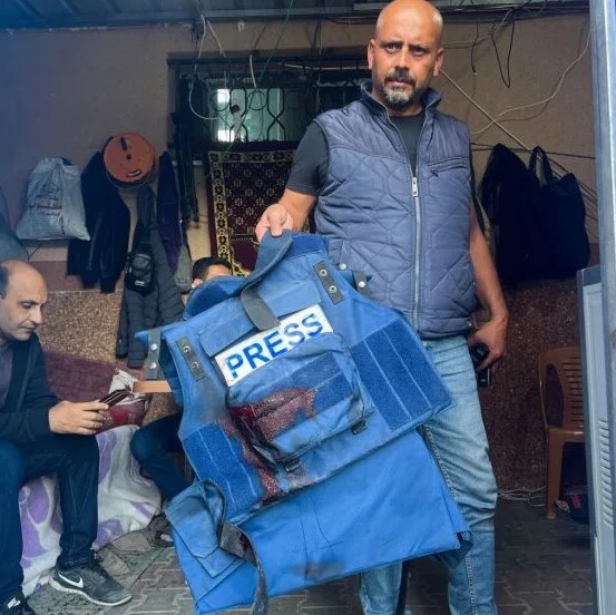 تداوم کارزار ترور عمدی خبرنگاران از سوی رژیم صهیونیستی تداوم کارزار ترور عمدی خبرنگاران از سوی رژیم صهیونیستی