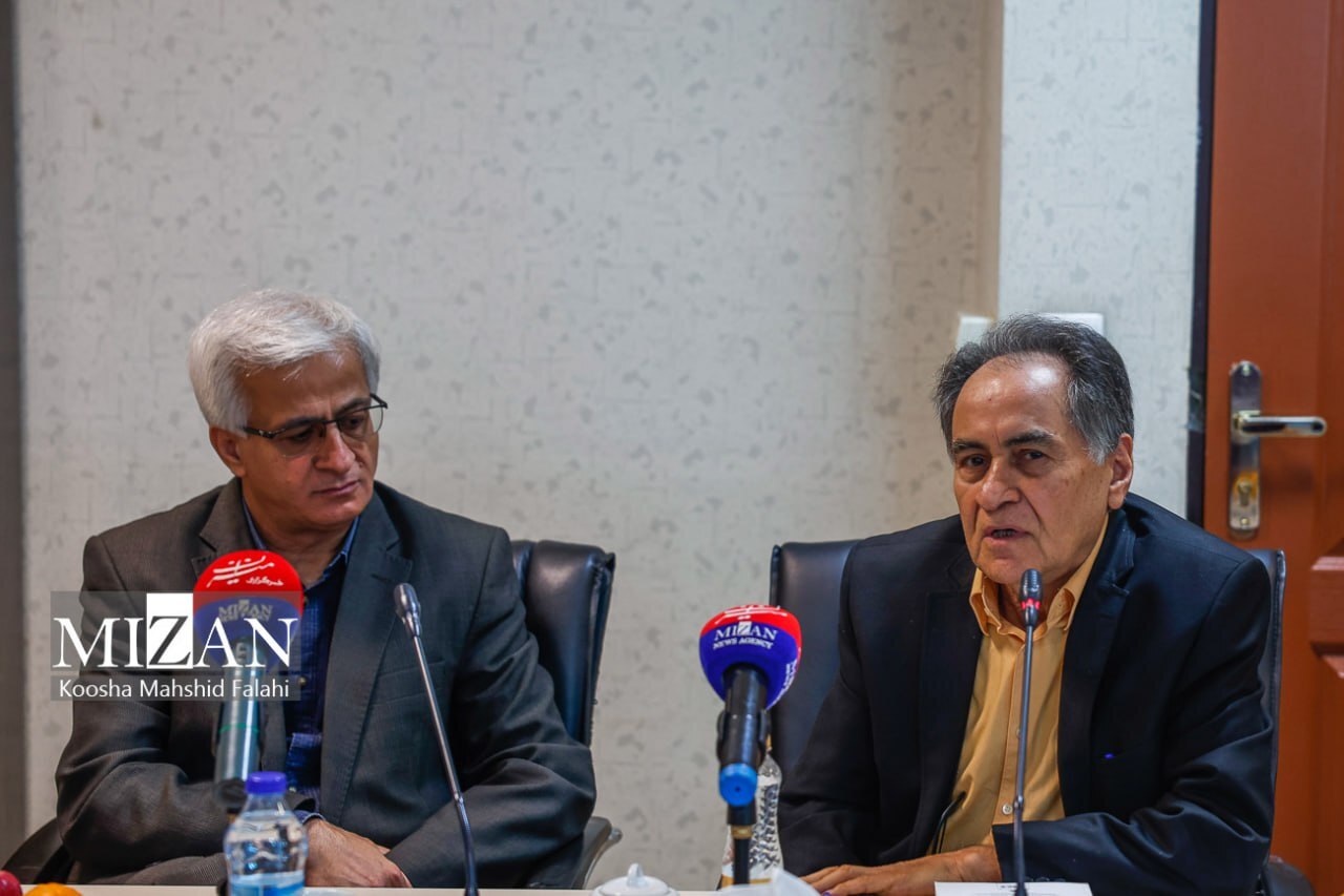 اکنون پیوستن به «کنوانسیون بین‌المللی برن» یک خطر است/ کمبود اطلاعات حقوقی بزرگ‌ترین چالش ناشران است/ شکل‌گیری مافیا تحت لوای برخی مسئولان/ حمایت قانون به مالکیت معنوی با جدیت انجام می‌شود