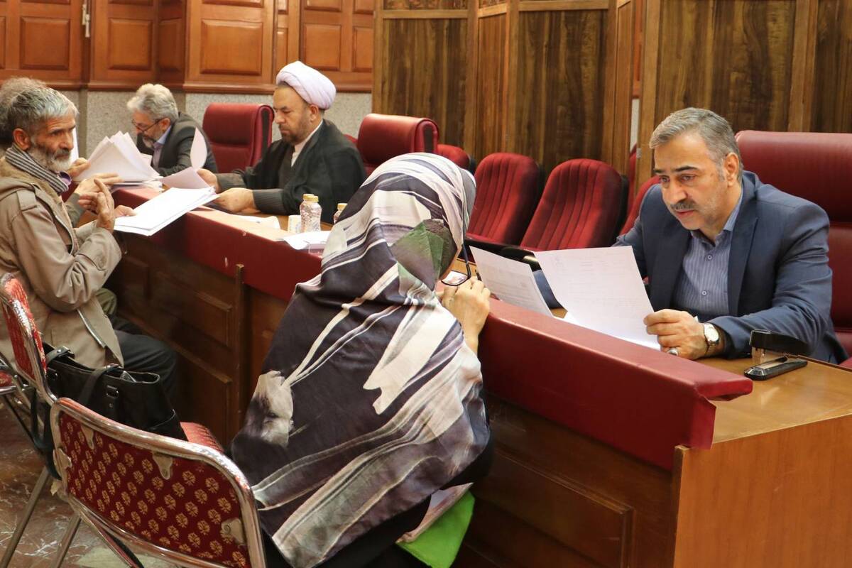مسئولان قضایی دادگستری استان تهران به درخواست ۳۱۰ نفر از مراجعان رسیدگی کردند / حضور ۱۳ نفر از مسئولان قضایی دادگستری استان تهران در اداره کل ارتباطات مردمی قوه قضاییه در دی ماه مسئولان قضایی دادگستری استان تهران به درخواست ۳۱۰ نفر از مراجعان رسیدگی کردند / حضور ۱۳ نفر از مسئولان قضایی دادگستری استان تهران در اداره کل ارتباطات مردمی قوه قضاییه در دی ماه