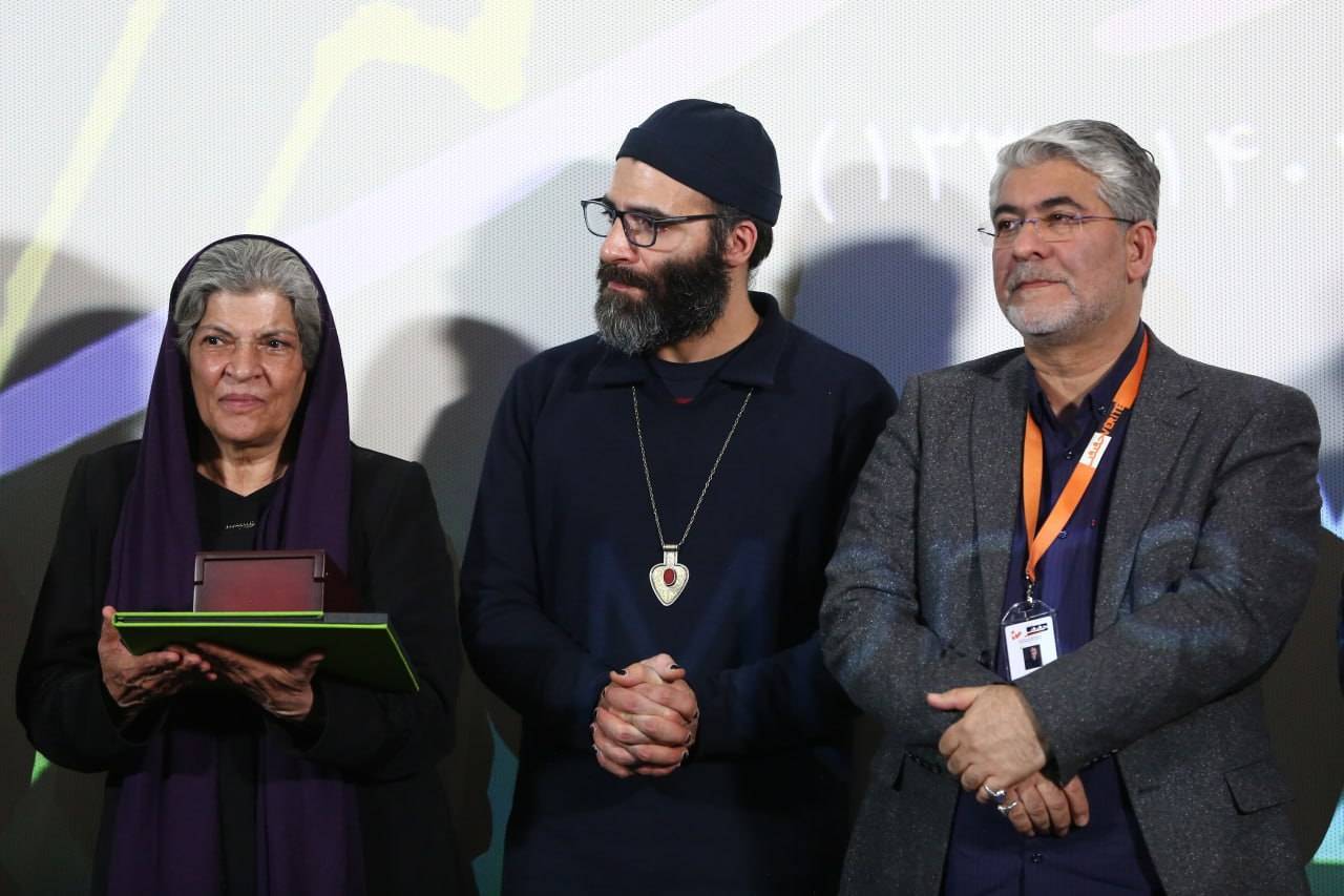 آیین «دیداری دوباره با مرتضی پورصمدی» برگزار شد/ مرتضی پورصمدی به عکسها زندگی میپاشید آیین «دیداری دوباره با مرتضی پورصمدی» برگزار شد/ مرتضی پورصمدی به عکسها زندگی میپاشید