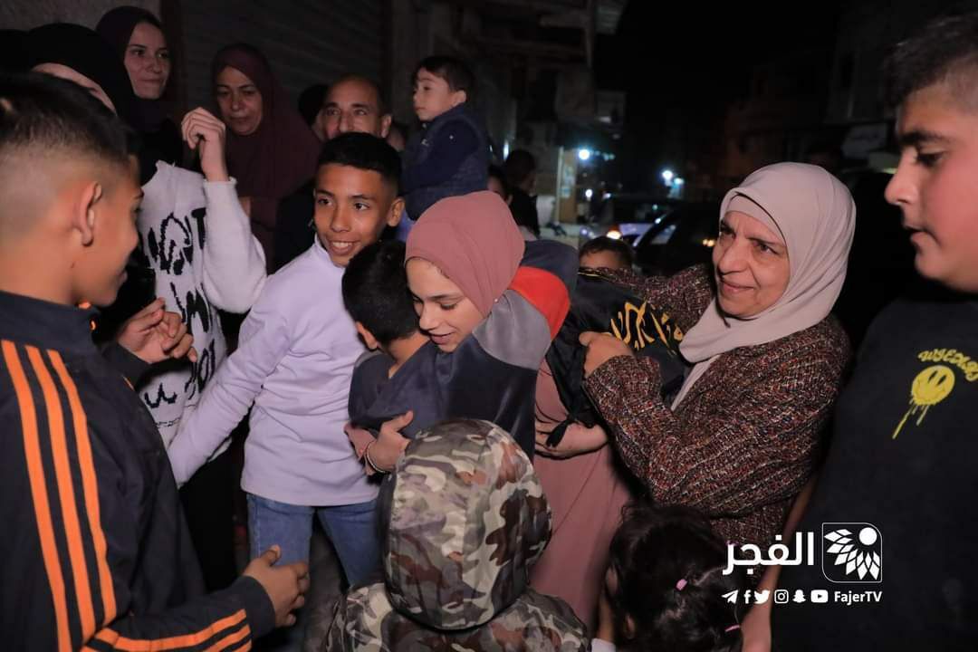 گروه دیگری از زندانی‌ها در دومین روز آتش‌بس موقت تبادل می‌شوند/ افزایش شمار شهدا به بیش از ۲۰ هزار نفر