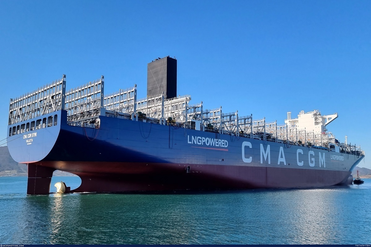 کشتی رژیم صهیونیستی در اقیانوس هند هدف حمله پهپادی قرار گرفت