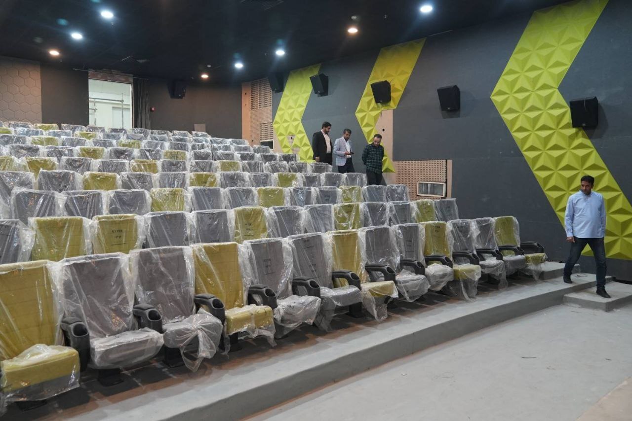 یزد ایستگاه بعدی قطار سینماسازی بهمن سبز/ طرح توسعه سینما‌های حوزه هنری به یزد رسید