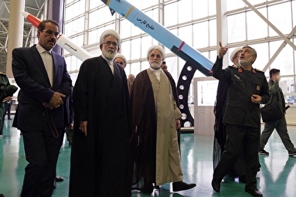 بازدید رئیس قوه قضاییه از نمایشگاه آخرین دستاورد‌های نیروی هوافضای سپاه پاسداران انقلاب اسلامی