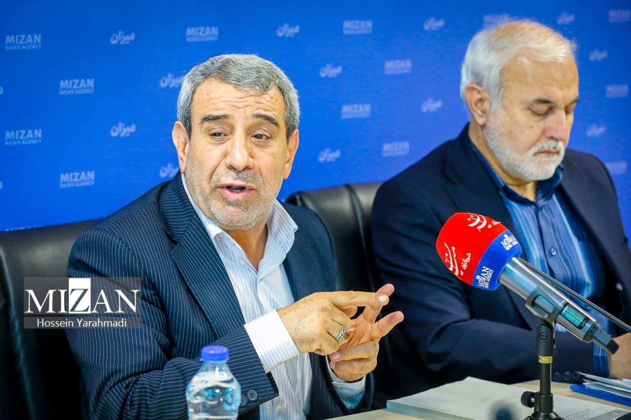 حق مقاومت و دفاع مشروع برای مردم فلسطین؛ رژیم صهیونیستی اشغالگر و ناقض حقوق بشر و کنوانسیونهای بینالمللی است حق مقاومت و دفاع مشروع برای مردم فلسطین؛ رژیم صهیونیستی اشغالگر و ناقض حقوق بشر و کنوانسیونهای بینالمللی است