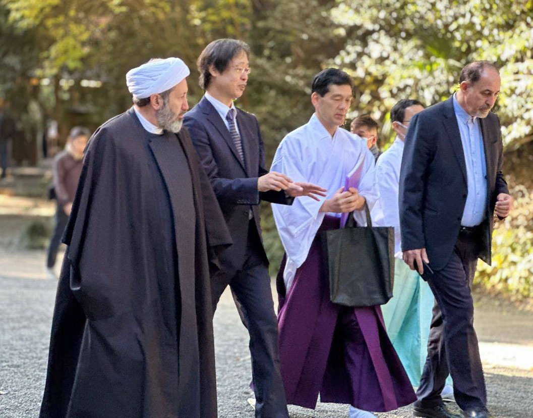 تأکید بر ضرورت تأسیس «انجمن علمی گفتگو‌های دینی ایران و ژاپن»