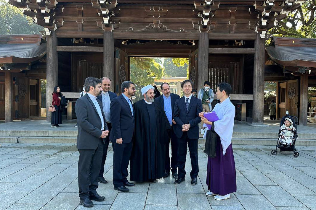 تأکید بر ضرورت تأسیس «انجمن علمی گفتگو‌های دینی ایران و ژاپن»