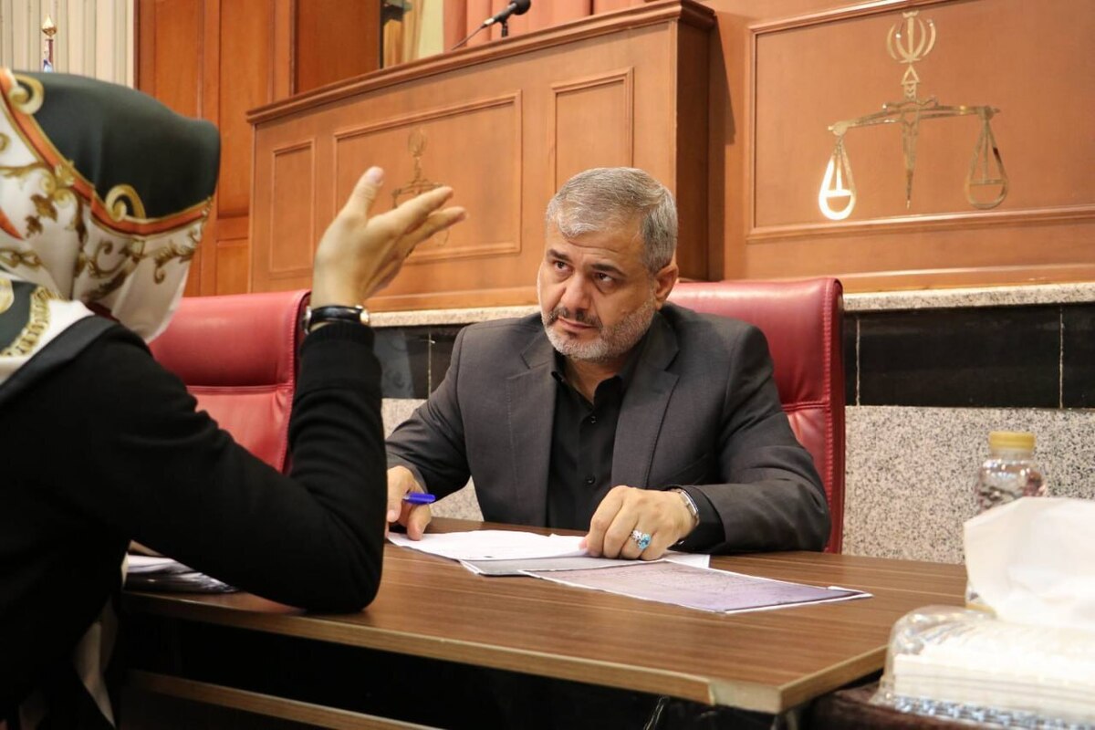 مسئولان دادگستری کل استان تهران به درخواست ۳۲۰ نفر از مراجعان رسیدگی کردند