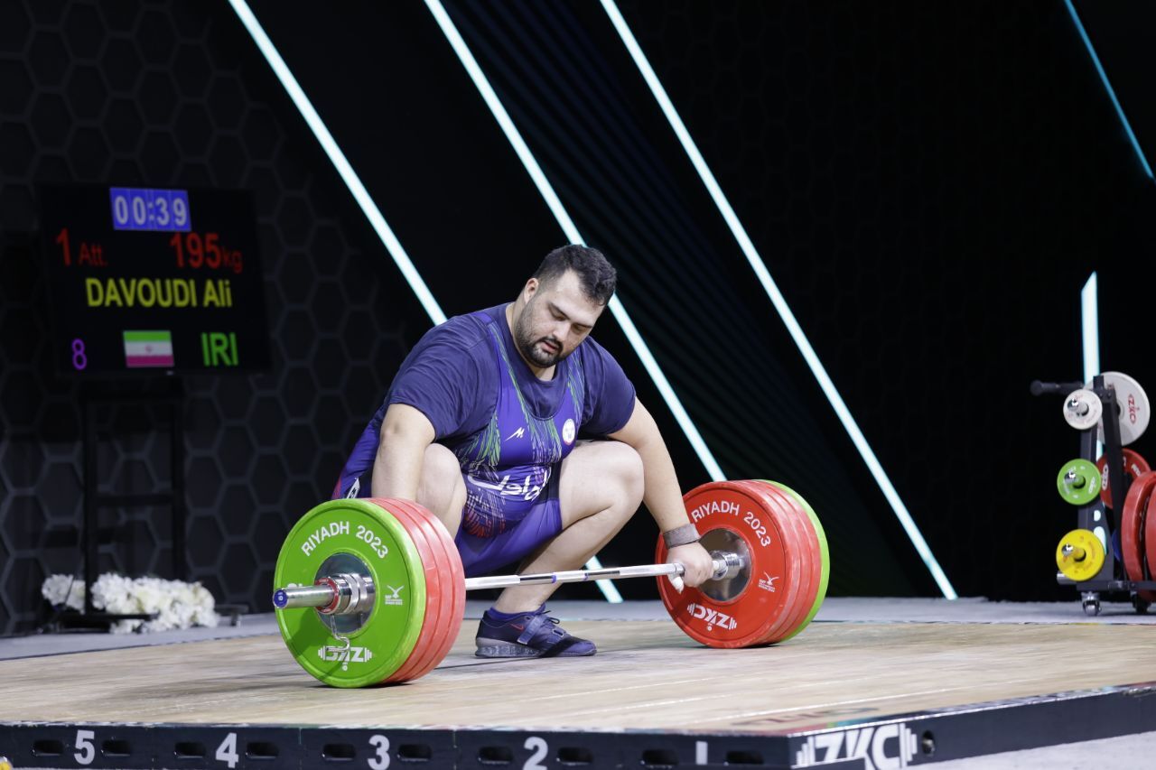 عملکرد وزنه برداری