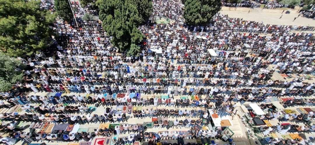 روز قدس در غزه و کرانه باختری؛ اشغالگران به نمازگزاران در مسجد الاقصی حمله کردند