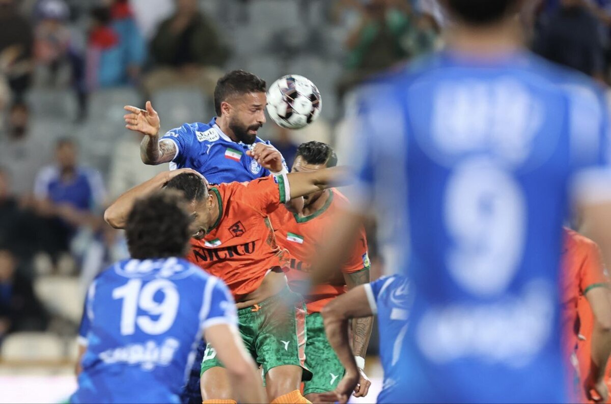 لطمه‌ای که نویدکیا به نکونام زد/ رکوردی که استقلال از دست داد