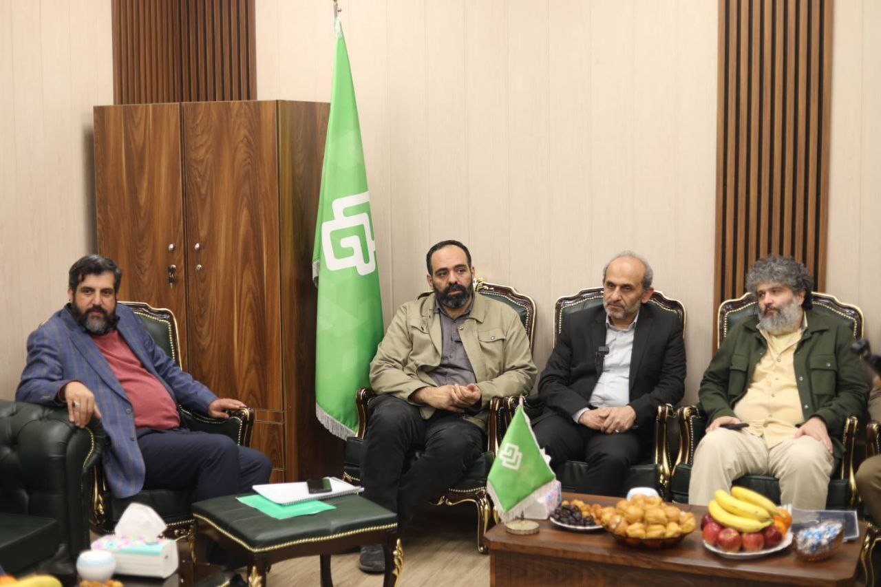 بازدید رئیس رسانه ملی و معاون سیما از برنامه «سحرنشینی»