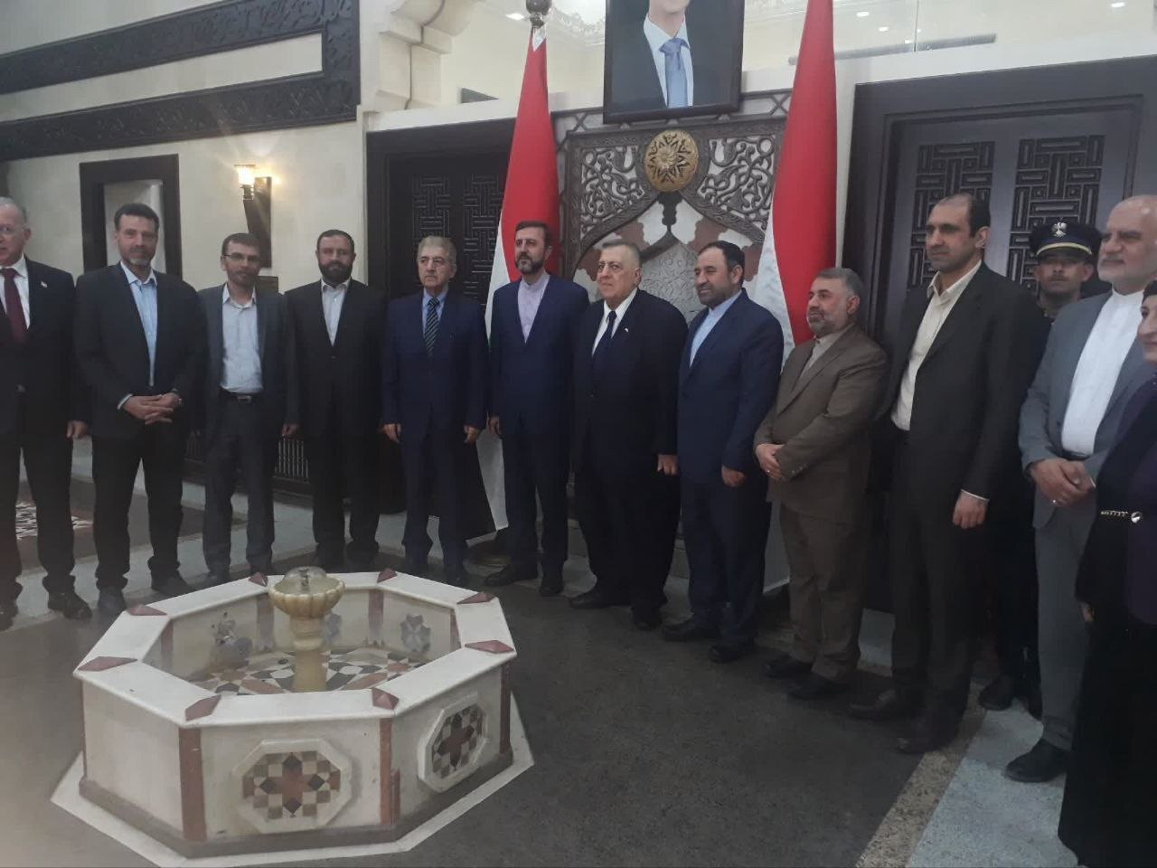 دیدار غریب‌آبادی با رئیس مجلس سوریه/ آمریکا و کشور‌های غربی سیاست دوگانه و تبعیض‌آمیز خود در قبال تروریسم را کنار بگذارند