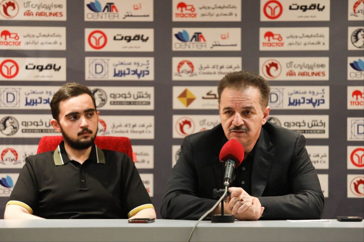 زنوزی: خمز نتوانست ترکیب اصلی را پیدا کند/ مربی بعدی تراکتور هم خارجی است