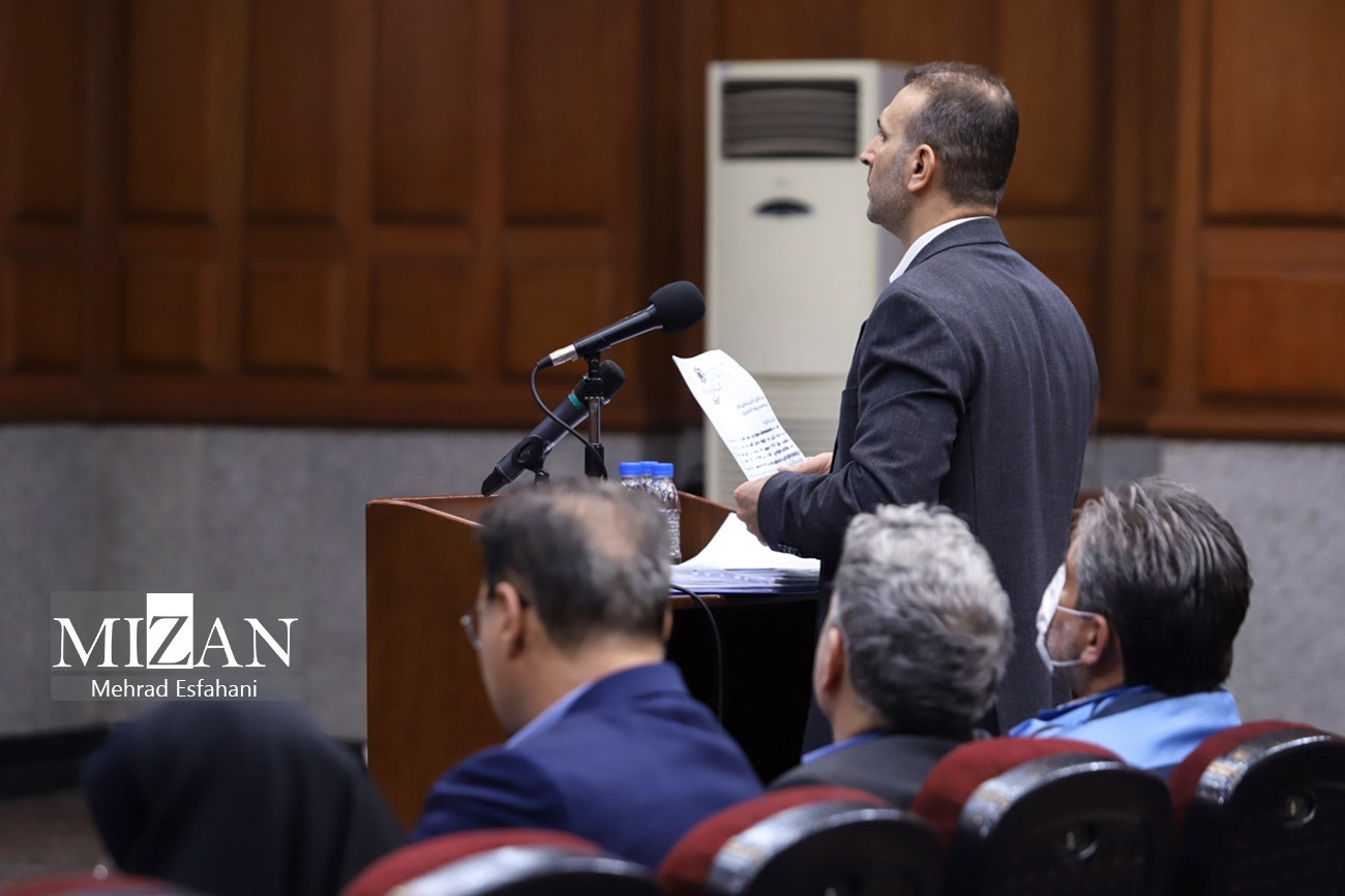 یازدهمین جلسه رسیدگی به پرونده چای دبش برگزار شد/ تاکید قاضی بر اهمیت مبارزه با عواید ناشی از جرم در پروندههای اقتصادی یازدهمین جلسه رسیدگی به پرونده چای دبش برگزار شد/ تاکید قاضی بر اهمیت مبارزه با عواید ناشی از جرم در پروندههای اقتصادی