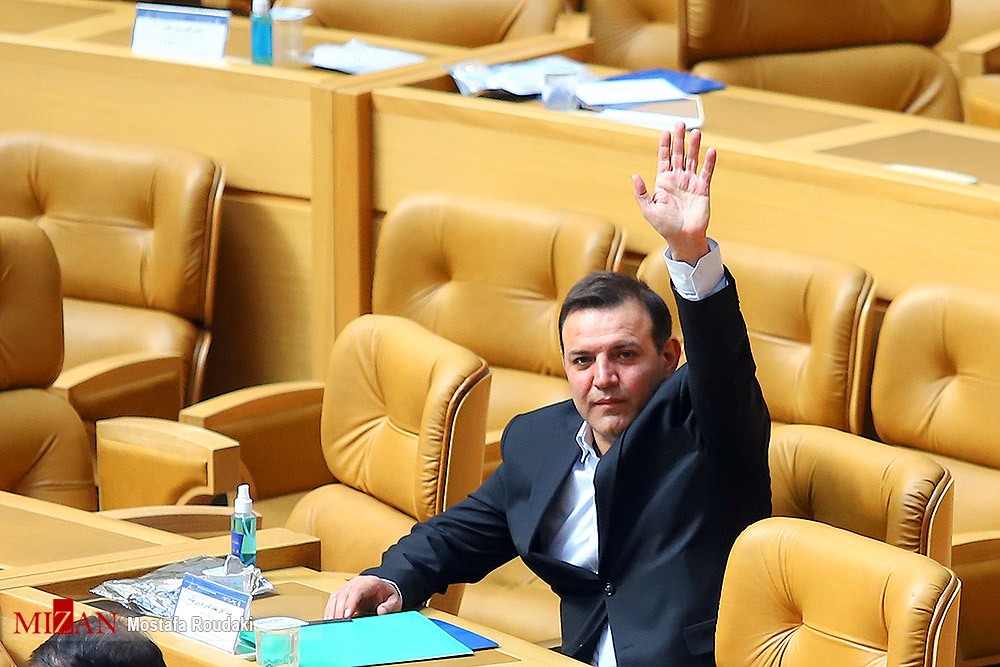 جنگ «تاج» و «تخت» برای انتخابات فدراسیون فوتبال/ شانس چه کسی برای ریاست بیشتر است؟