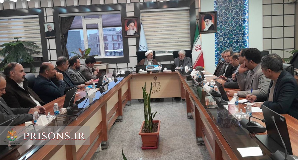 رئیس سازمان زندان‌ها از زندان مرکزی اراک بازدید کرد