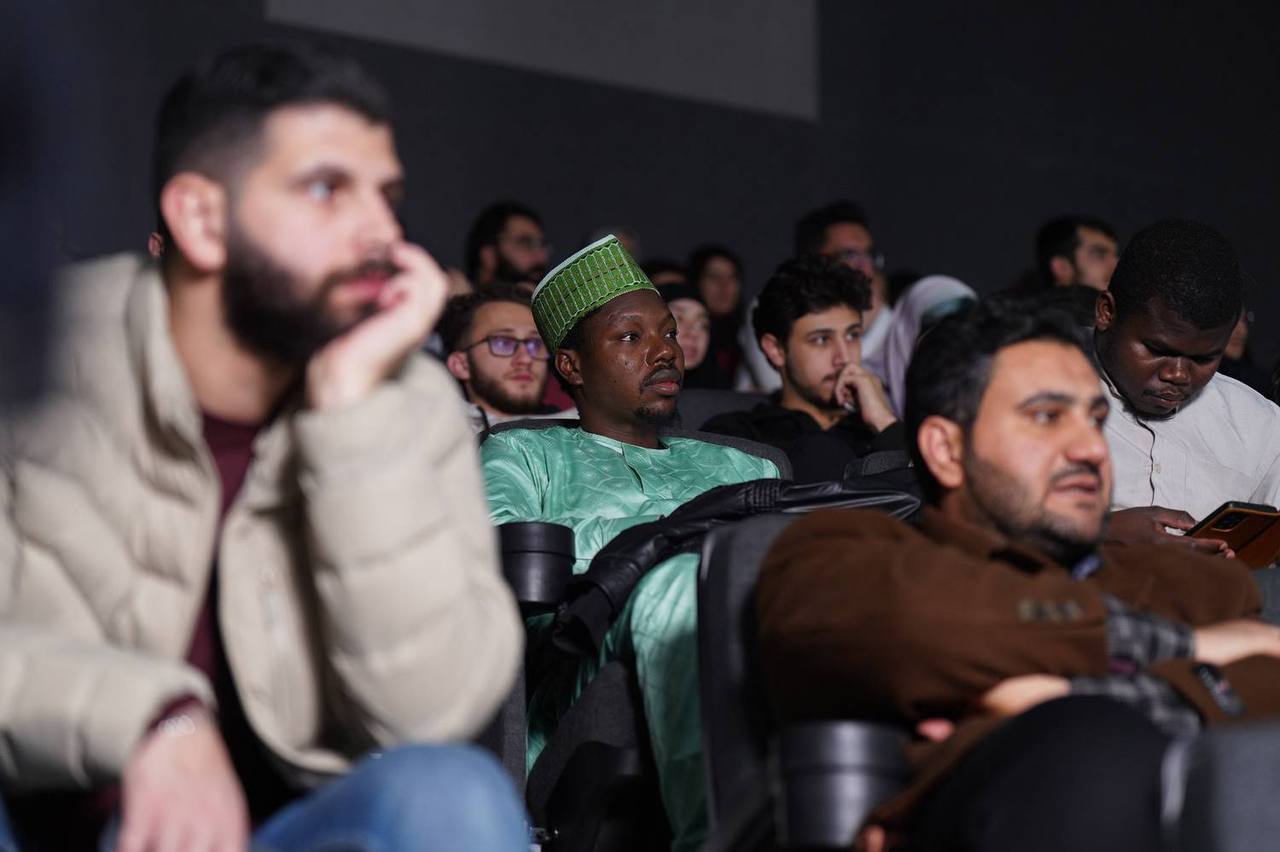 جشنواره عمار در شب «امت مقاومت»؛ هم‌صدایی چهره‌های مقاومت از لبنان تا فلسطین