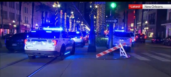 ورود خودرو به میان جمعیت در نیواورلئان آمریکا؛ ۱۰ کشته و ۳۰ مجروح تاکنون