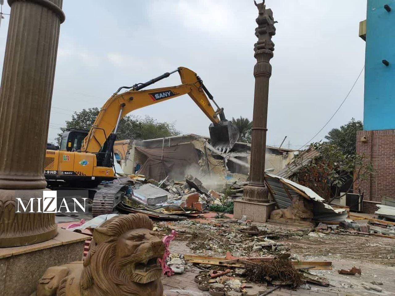 هتل داریوش بندرعباس به دلیل تغییر غیر مجاز اراضی کشاورزی با حکم قطعی دادگاه تخریب شد