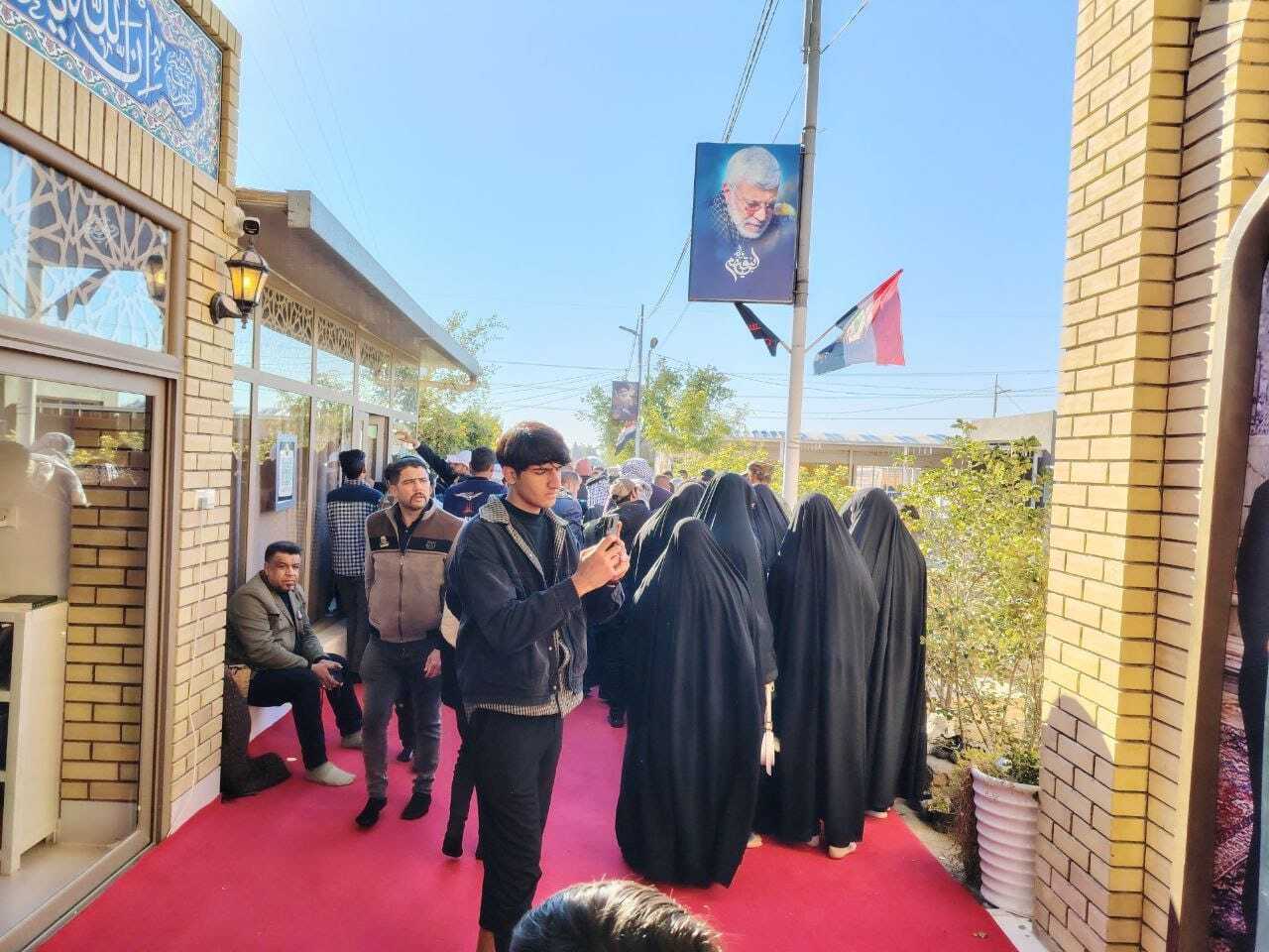 مراسم سالروز شهادت سردار سلیمانی و ابومهدی المهندس در شهرهای عراق برگزار شد