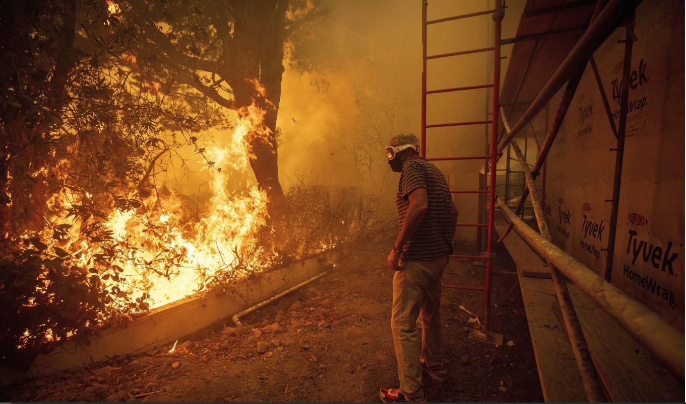 آتشسوزی گسترده در لسآنجلس؛ هزاران نفر دستور تخلیه دریافت کردند آتشسوزی گسترده در لسآنجلس؛ هزاران نفر دستور تخلیه دریافت کردند