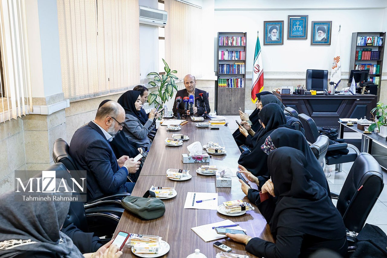 معاون پیشگیری از وقوع جرم دادگستری تهران: ۱۳۲ میلیون پیامک برای آشنایی با قانون الزام به ثبت رسمی معاملات اموال غیرمنقول ارسال شده است