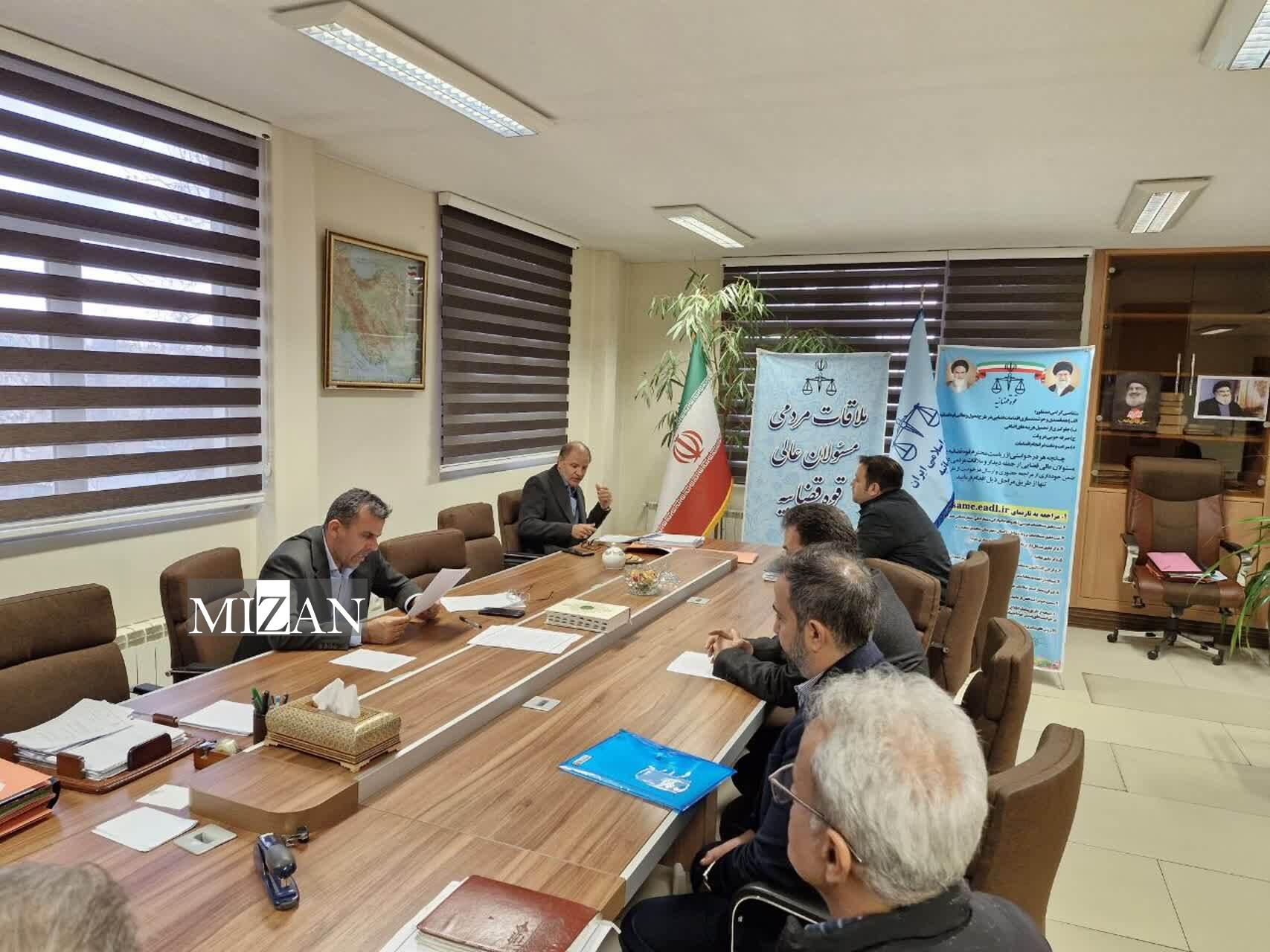 سرپرست نظارت و پیگیری دادگستری استان تهران به مشکلات ۲۵ نفر از مراجعان در مرکز ارتباطات مردمی قوه قضاییه رسیدگی کرد