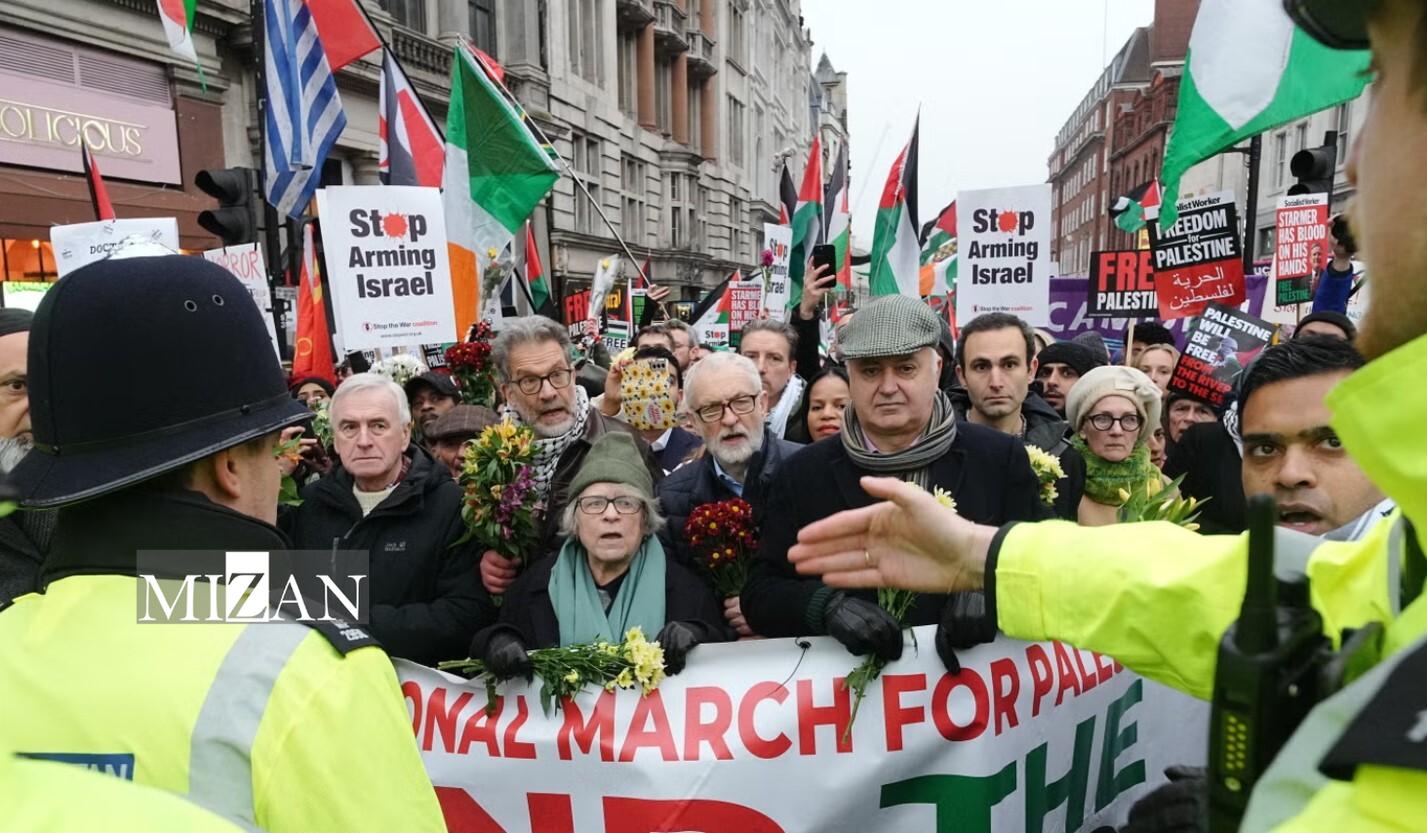 تظاهرات ضدصهیونیستی در لندن؛ پلیس بیش از ۷۰ نفر را بازداشت کرد تظاهرات ضدصهیونیستی در لندن؛ پلیس بیش از ۷۰ نفر را بازداشت کرد