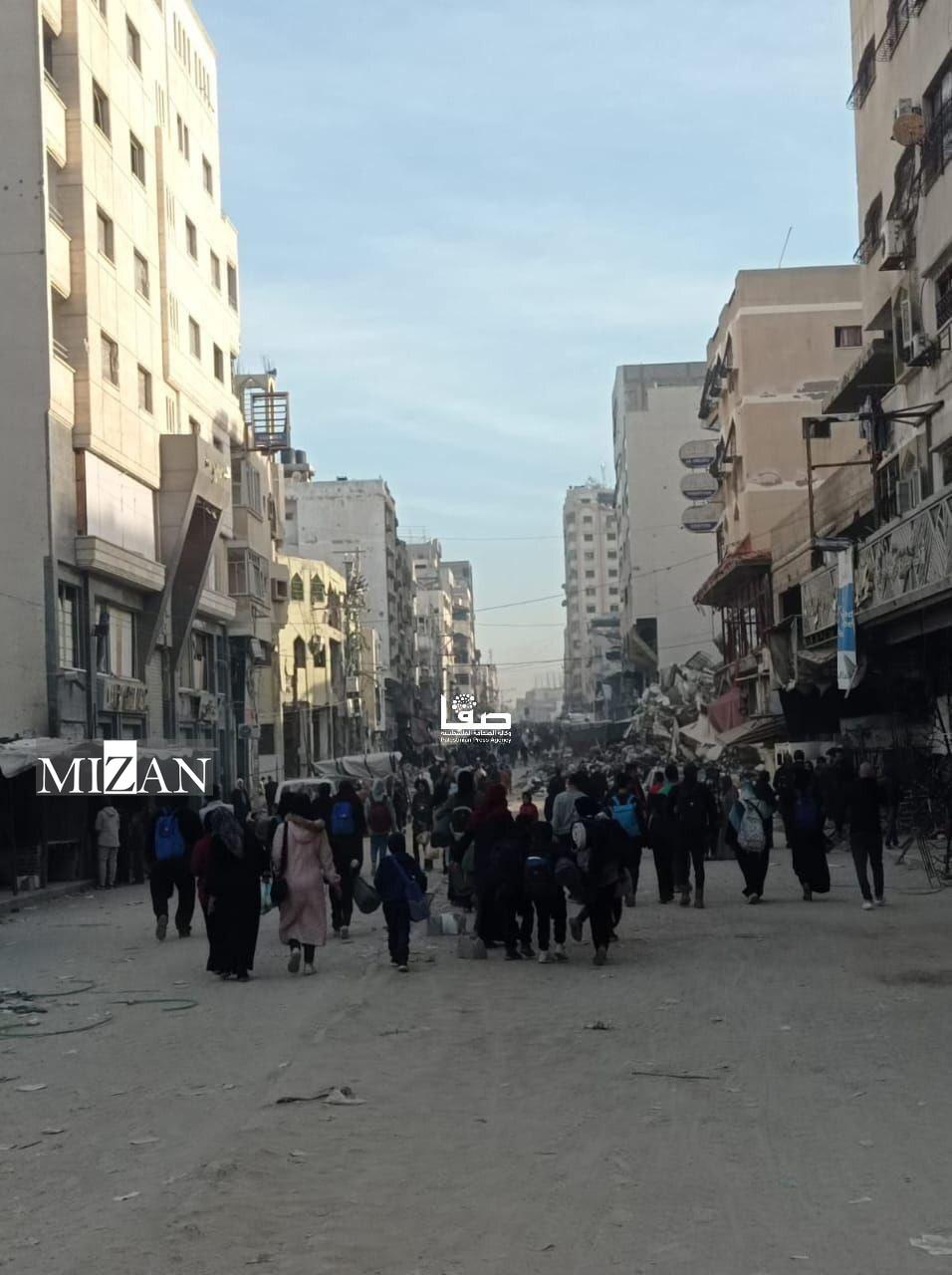 بازگشت ساکنان غزه به خانه پس از ماهها آوارگی بازگشت ساکنان غزه به خانه پس از ماهها آوارگی