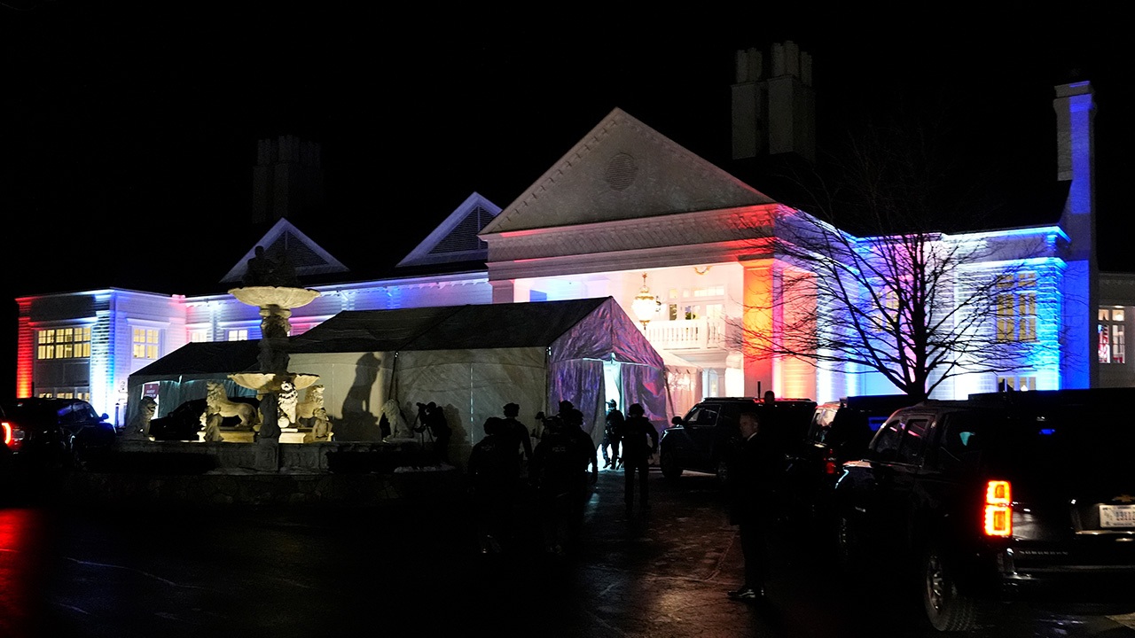 تشدید تدابیر امنیتی در آستانه مراسم تحلیف؛ ترامپ وارد واشنگتن شد تشدید تدابیر امنیتی در آستانه مراسم تحلیف؛ ترامپ وارد واشنگتن شد