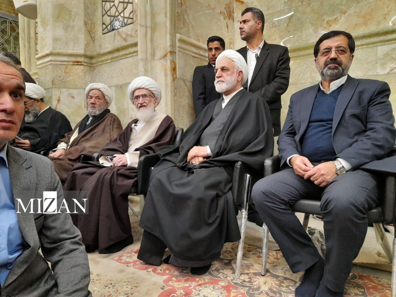 مراسم گرامیداشت «شهدای عدالت» حجج‌اسلام والمسلمین رازینی و مقیسه در مسجد اعظم قم برگزار شد