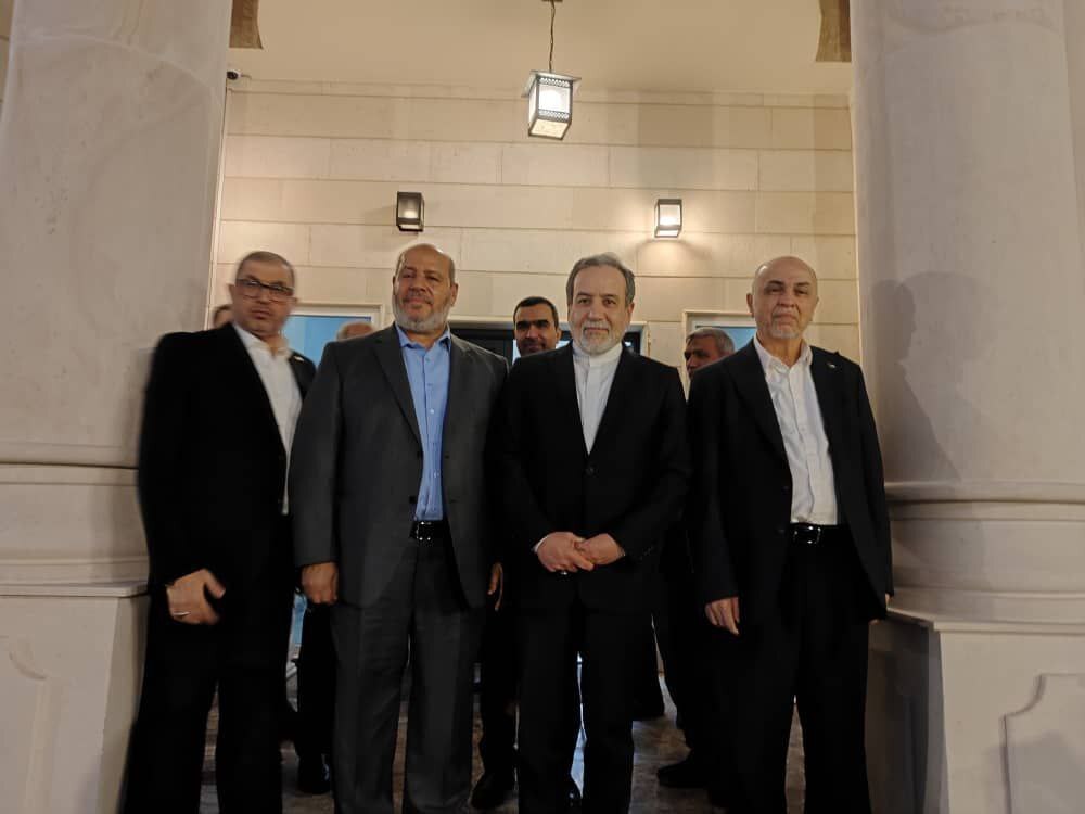 سفر عراقچی به دوحه؛ وزیر امور خارجه با همتای قطری دیدار و رایزنی کرد سفر عراقچی به دوحه؛ وزیر امور خارجه با همتای قطری دیدار و رایزنی کرد