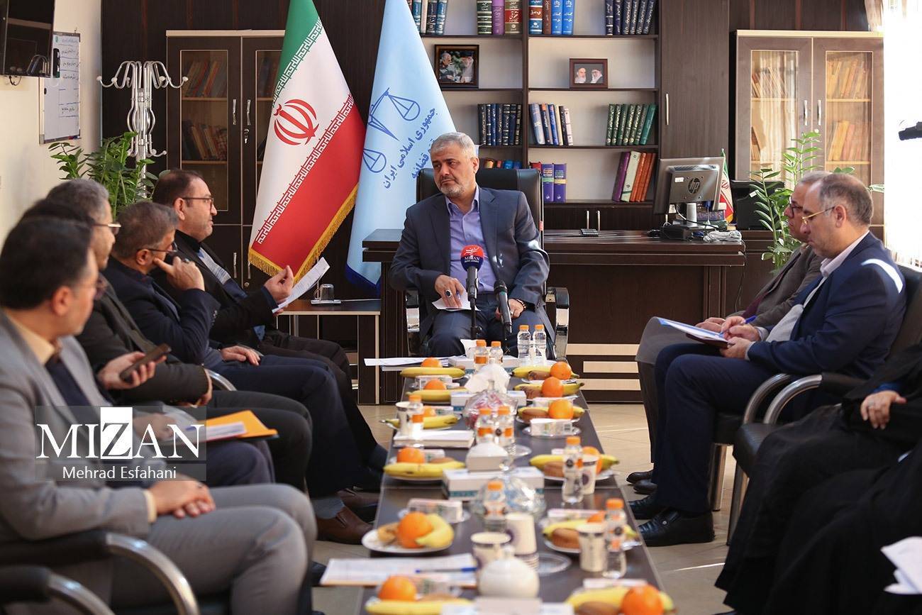 رئیس کل دادگستری استان تهران: «ورشکسته نمایی» به‌منظور فرار از پرداخت دیون از جمله چالش‌های اساسی است/ مزایده‌های مرتبط با اداره تصفیه و امور ورشکستگی باید به‌صورت الکترونیک برگزار شود/ خروج ۱۲ شرکت از حالت ورشکستگی و احیای ۴۹ واحد تولیدی ورشکسته با چهار هزار و ۵۰۰ نفر نیروی کار