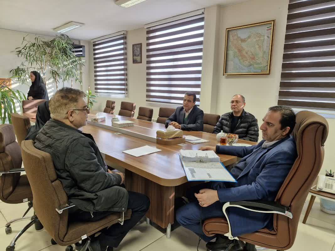 معاونان معاون اول قوه قضاییه با حضور در مرکز ارتباطات مردمی قوه قضاییه به مشکلات حقوقی مراجعان رسیدگی کردند معاونان معاون اول قوه قضاییه با حضور در مرکز ارتباطات مردمی قوه قضاییه به مشکلات حقوقی مراجعان رسیدگی کردند